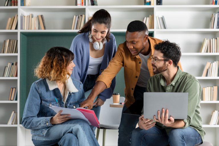 Formação Docente Continuada da Academia Collabits: metodologias ativas e aplicações no ensino superior de acordo com o Novo Marco Regulatório