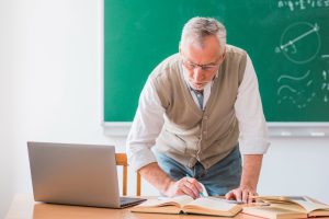 Conheça as competências docentes do Século XXI e esteja em acordo com o Novo Marco Regulatório da Educação Superior